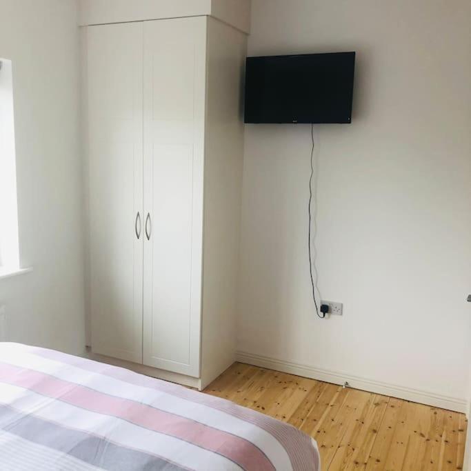 Townhouse Clifden: Located In The Heart Of Connemara Exterior foto